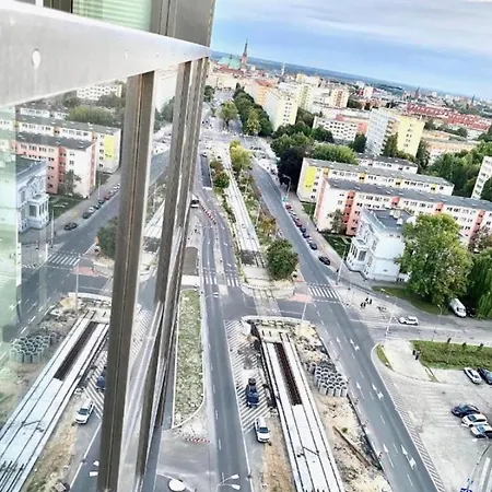 Apartment Hanza Tower White 23 & Pool